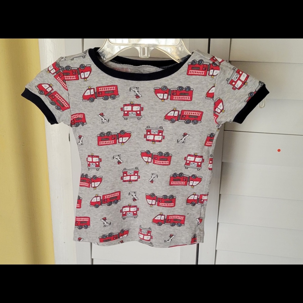 Brand: little me color:grey,red,blue, white size:2T